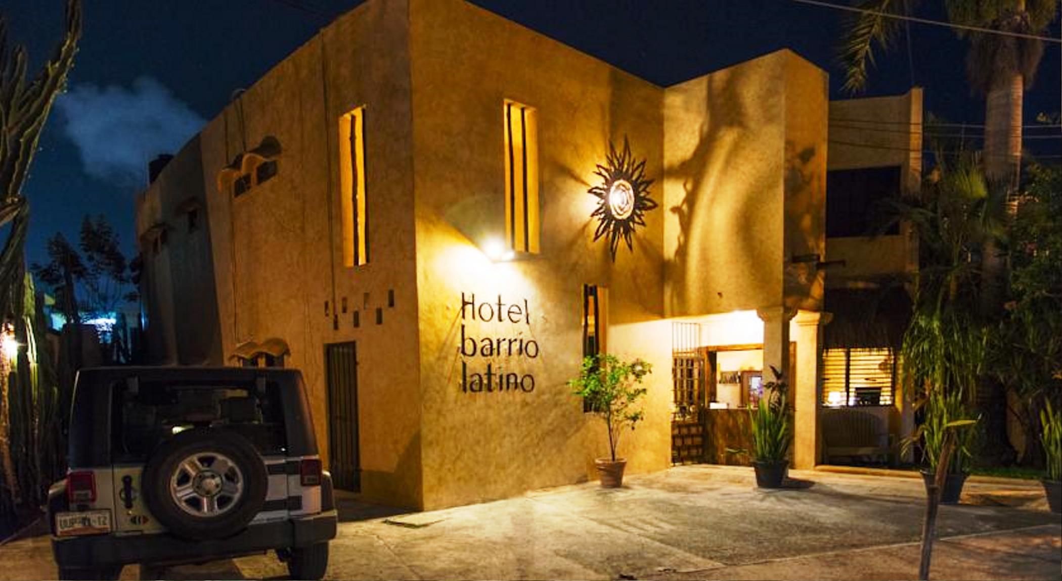 Готель Barrio Latino Al Centro By Pueblo Magico Network Плайя-дель-Кармен Екстер'єр фото